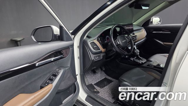 Kia Seltos Gasoline 1.6 Turbo 2WD Signature 2023 — фото 10