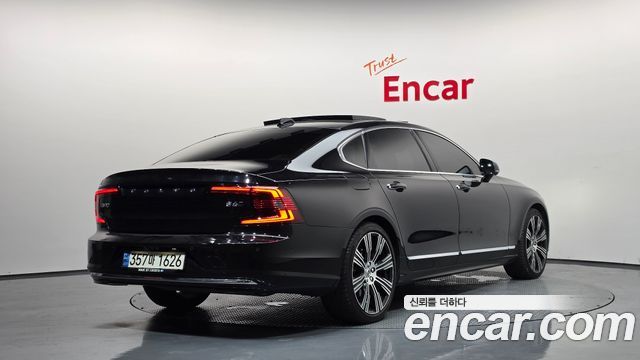 Volvo S90 B6 AWD Inscription 2021 — фото 2