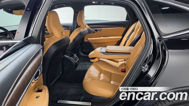 Volvo S90 B6 AWD Inscription 2021 — фото 12