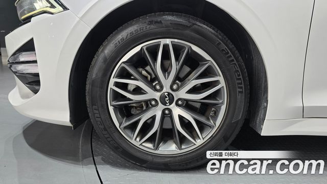 Kia K5 (III) 2.0 Trendy 2022 — фото 5