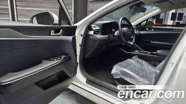 Kia K5 (III) 2.0 Trendy 2022 — фото 10