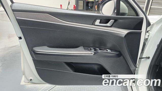 Kia K5 (III) 2.0 Trendy 2022 — фото 24