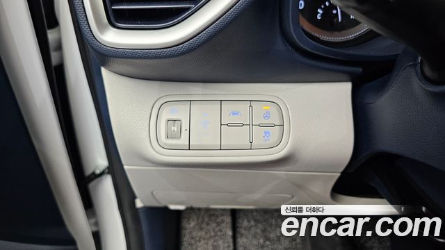 Hyundai Venue 1.6 Modern Plus 2022 — фото 27