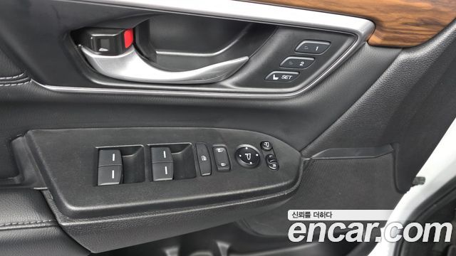 Honda CR-V (V) 2.0 Hybrid Touring 4WD 2021 — фото 19