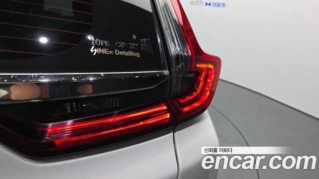 Honda CR-V (V) 2.0 Hybrid Touring 4WD 2021 — фото 23