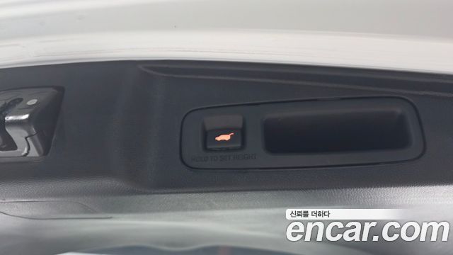 Honda CR-V (V) 2.0 Hybrid Touring 4WD 2021 — фото 31