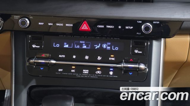 Kia Carnival (IV) Diesel 9-Seater Prestige 2023 — фото 19