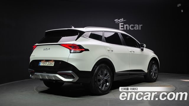 Kia Sportage (V) Diesel 2.0 2WD Signature 2023 — фото 2