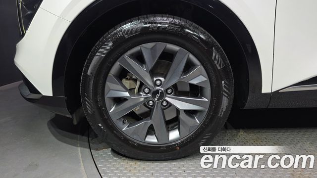 Kia Sportage (V) Diesel 2.0 2WD Signature 2023 — фото 5