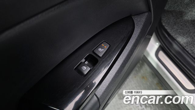 Kia Sportage (V) Diesel 2.0 2WD Signature 2023 — фото 19