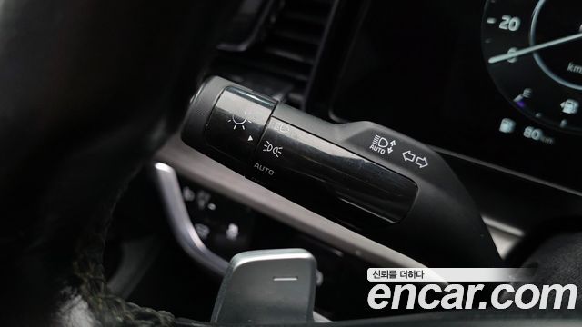 Kia Sportage (V) Diesel 2.0 2WD Signature 2023 — фото 29