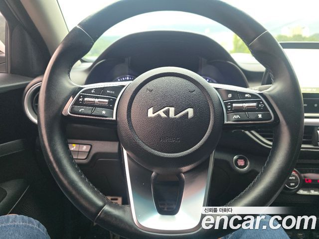 Kia K3 (II) 1.6 Prestige 2023 — фото 16