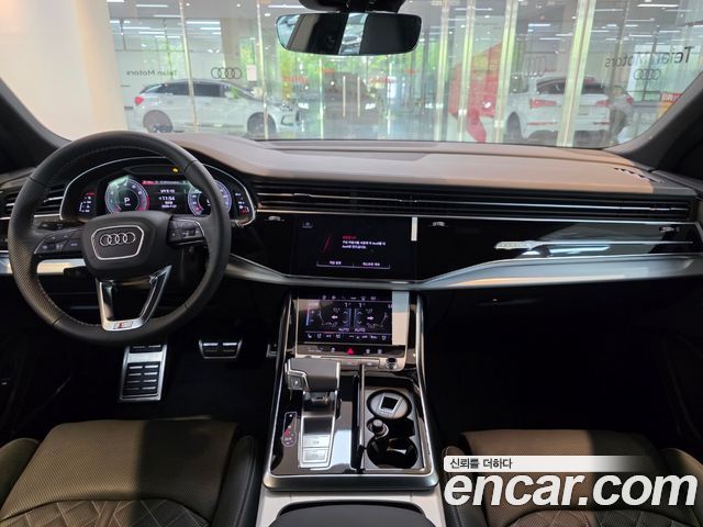 Audi Q8 (4M) 55 TFSI Quattro Premium 2023 — фото 7