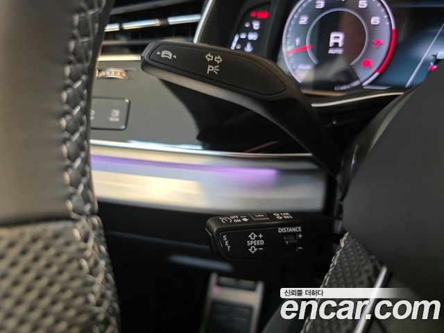 Audi Q8 (4M) 55 TFSI Quattro Premium 2023 — фото 17