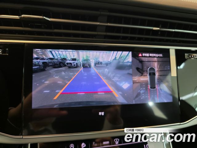 Audi Q8 (4M) 55 TFSI Quattro Premium 2023 — фото 20