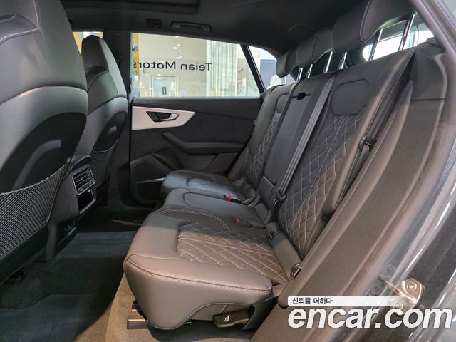 Audi Q8 (4M) 55 TFSI Quattro Premium 2023 — фото 21