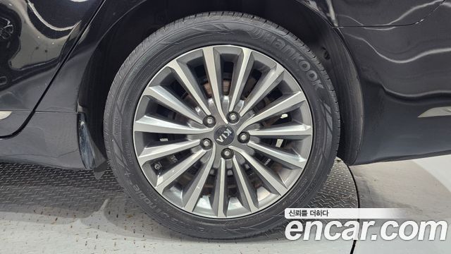 Kia K7 2.4 GDI Noblesse 2019 — фото 21