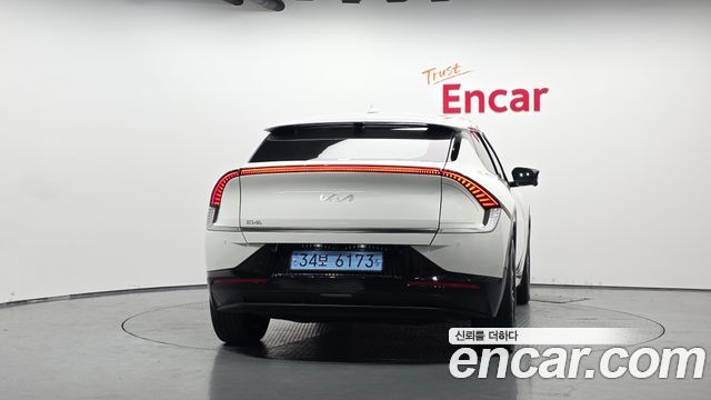 Kia EV6 Long Range Earth 2023 — фото 4
