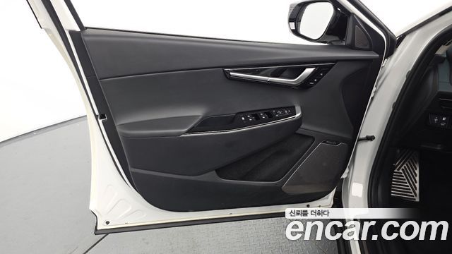 Kia EV6 Long Range Earth 2023 — фото 24