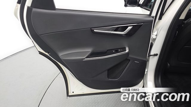 Kia EV6 Long Range Earth 2023 — фото 25