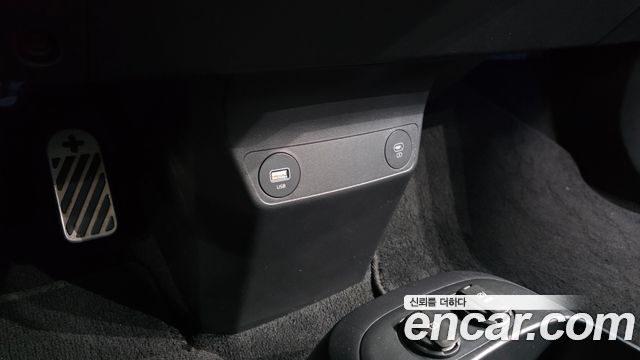 Kia EV6 Long Range Earth 2023 — фото 29