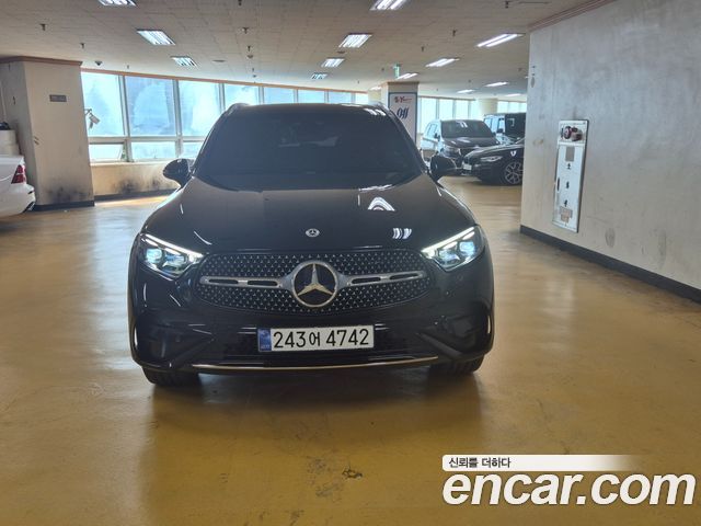 Mercedes-Benz GLC-Class (X254) GLC300 4MATIC AMG Line 2023 — фото 3