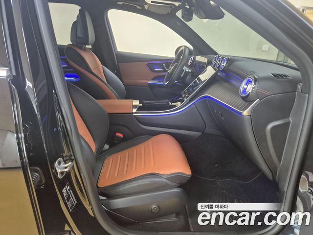 Mercedes-Benz GLC-Class (X254) GLC300 4MATIC AMG Line 2023 — фото 15