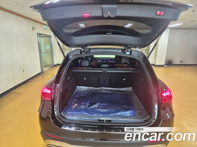 Mercedes-Benz GLC-Class (X254) GLC300 4MATIC AMG Line 2023 — фото 20