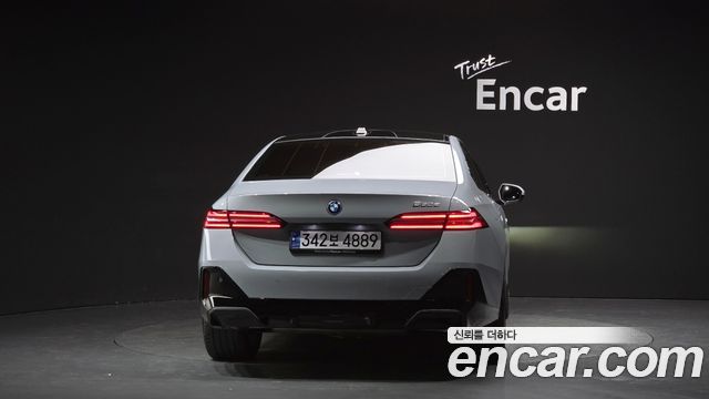 BMW 5 Series (G60) 530e M Sport 2024 — фото 4