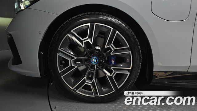 BMW 5 Series (G60) 530e M Sport 2024 — фото 5