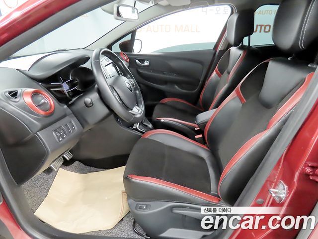 Renault Korea Clio Intens 2018 — фото 6