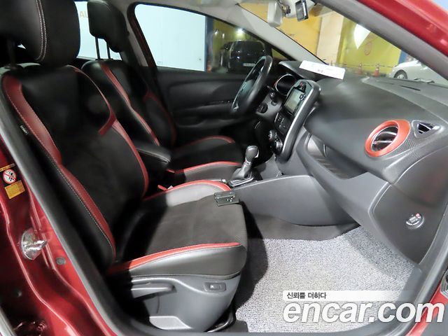 Renault Korea Clio Intens 2018 — фото 8