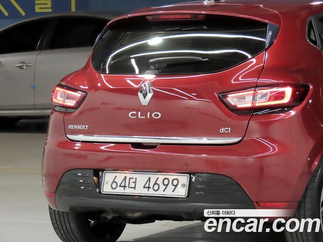 Renault Korea Clio Intens 2018 — фото 21