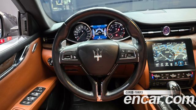 Maserati Quattroporte 3.0 V6 Granlusso 2017 — фото 13