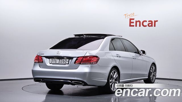 Mercedes-Benz E-Class (W212) E300 Avangard 2014 — фото 2
