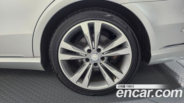 Mercedes-Benz E-Class (W212) E300 Avangard 2014 — фото 21