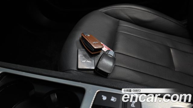 Genesis G80 3.3 GDI Premium Luxury 2017 — фото 33