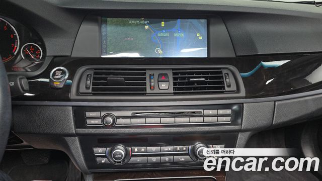 BMW 5 Series (F10) 528i 2012 — фото 15