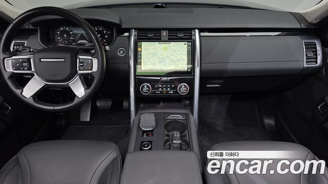 Land Rover Discovery 5 2.0 P300 SE 2023 — фото 7