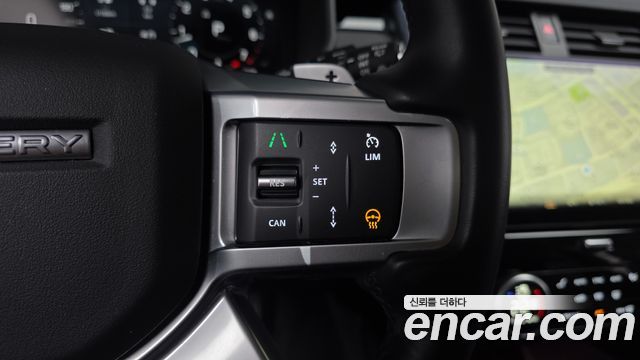 Land Rover Discovery 5 2.0 P300 SE 2023 — фото 30