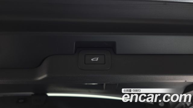 Land Rover Discovery 5 2.0 P300 SE 2023 — фото 35