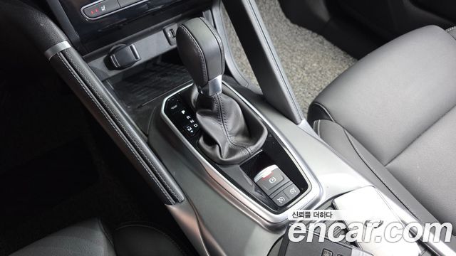 Renault Korea QM6 2.0 LPe LE Signature 2WD 2022 — фото 9