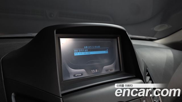 Chevrolet Orlando 2.0 Diesel LT Safety Pack 2014 — фото 16