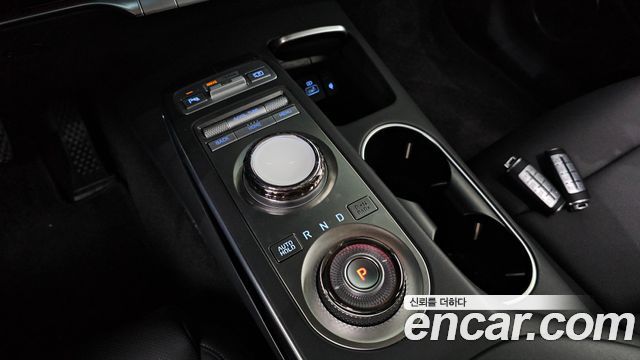 Genesis GV70 2.5T Gasoline AWD 2023 — фото 9