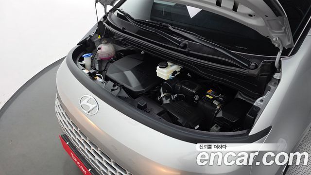 Hyundai Staria Cargo 3-Seater Modern 2023 — фото 6