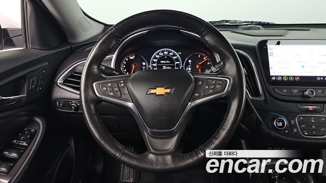Chevrolet Malibu 2.0 Turbo LT Special 2021 — фото 13