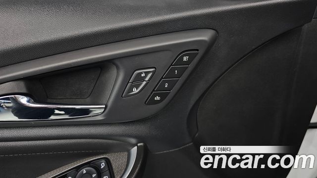 Chevrolet Malibu 2.0 Turbo LT Special 2021 — фото 17