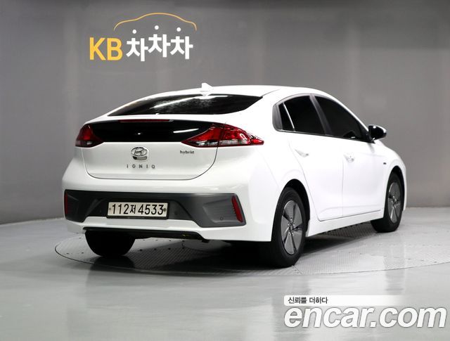 Hyundai Ioniq Hybrid 1.6 HEV I 2020 — фото 3