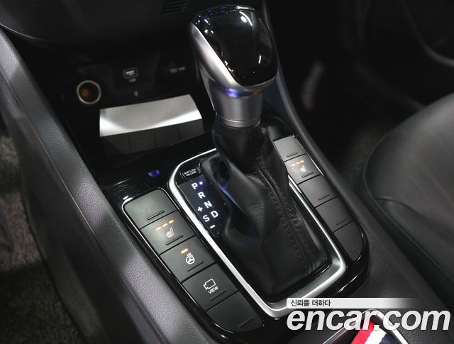 Hyundai Ioniq Hybrid 1.6 HEV I 2020 — фото 18