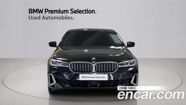 BMW 5 Series (G30) 523d Luxury 2023 — фото 3